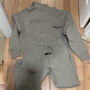 Essentials  Gray Sweatpants & Joggers XS